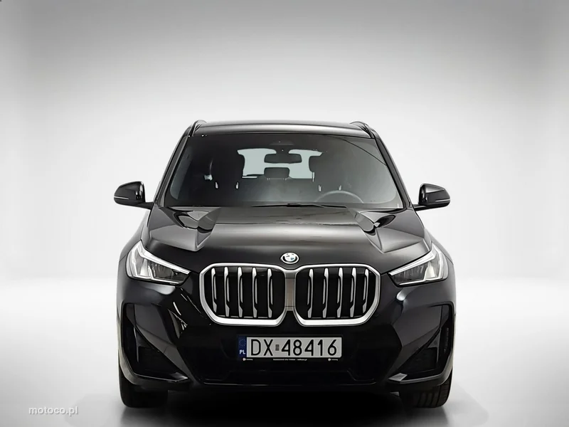 BMW X1 U11 8