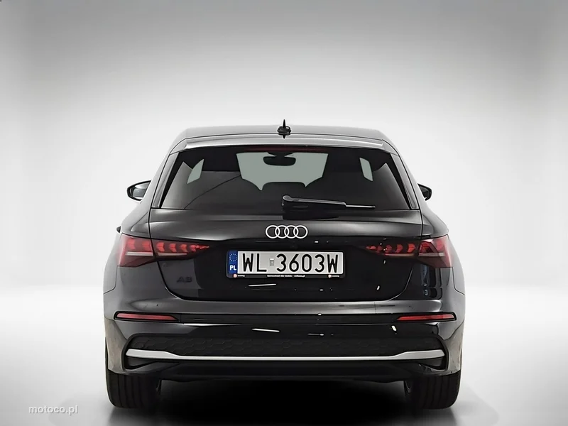 Audi A3 8Y 4