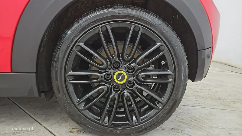 MINI Cooper 24