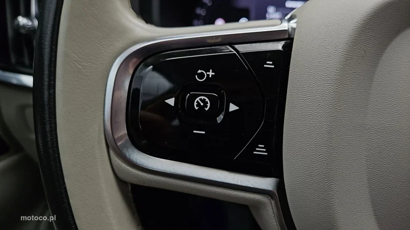 Volvo S90 17