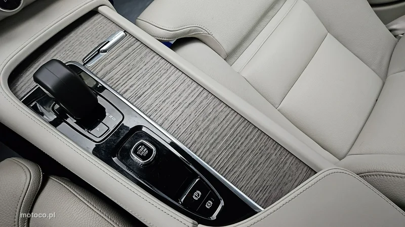 Volvo S90 19