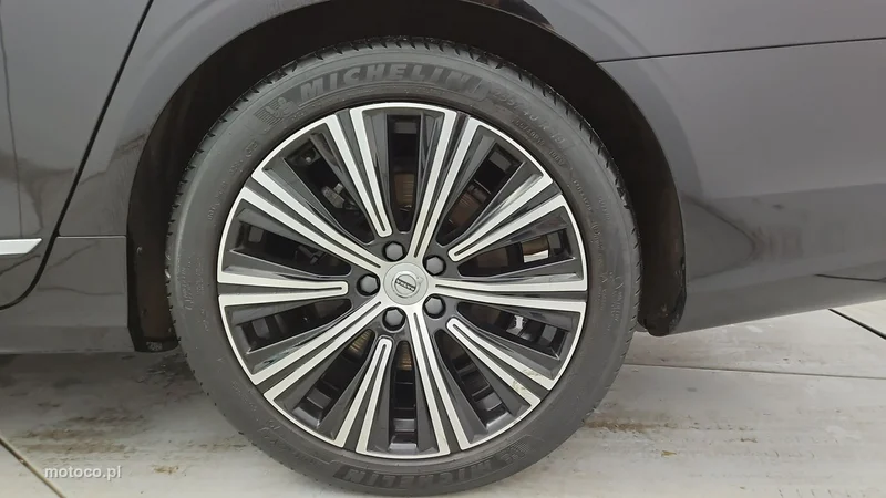 Volvo S90 26