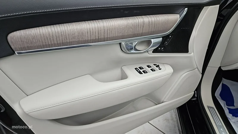 Volvo S90 10