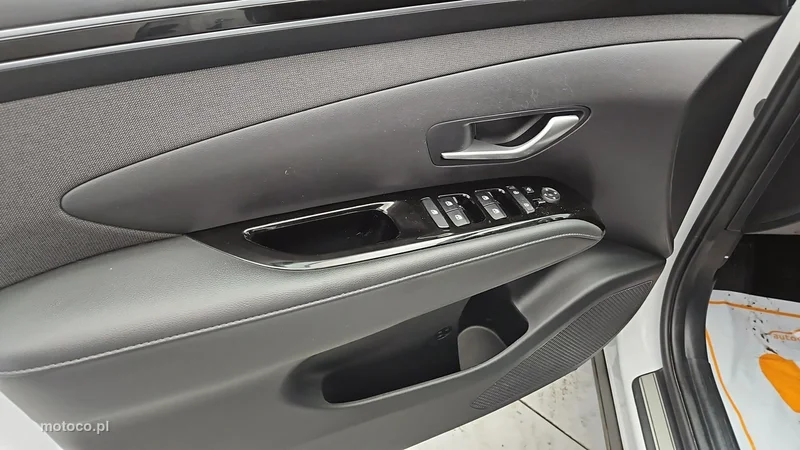 Hyundai TUCSON 10