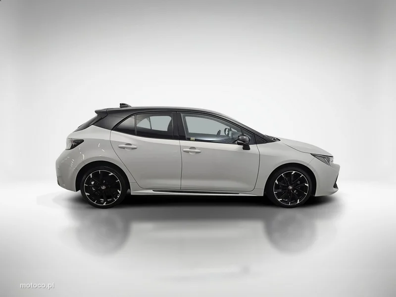 Toyota Corolla E210 6
