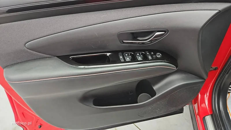 Hyundai TUCSON 10