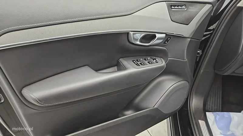 Volvo XC 90 10