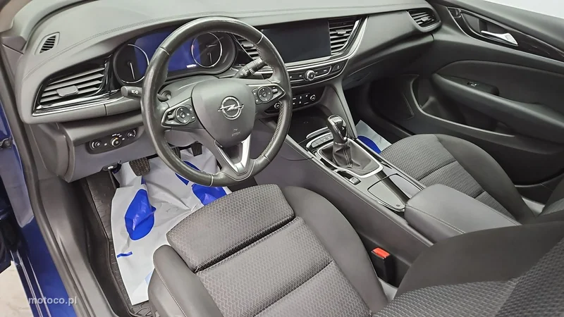 Opel Insignia Grand Sport 9