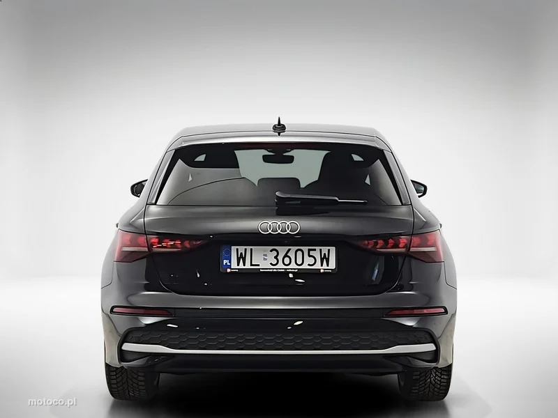 Audi A3 8Y 4