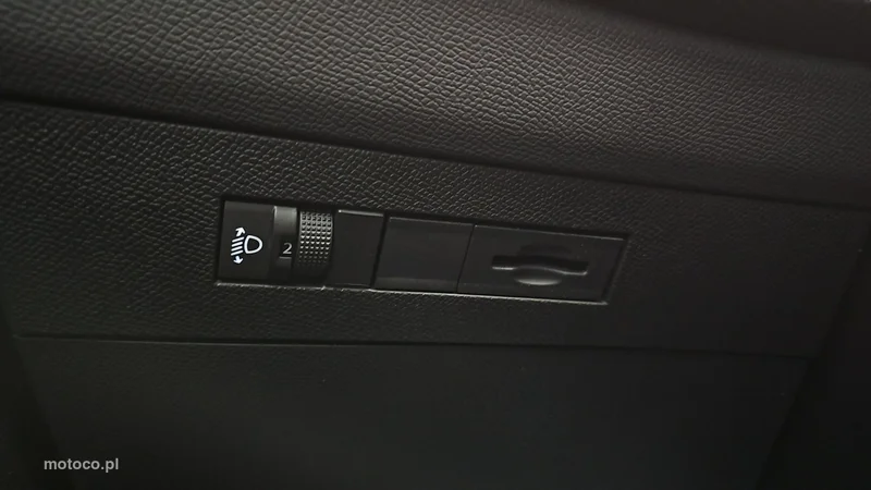 Opel Astra L 17