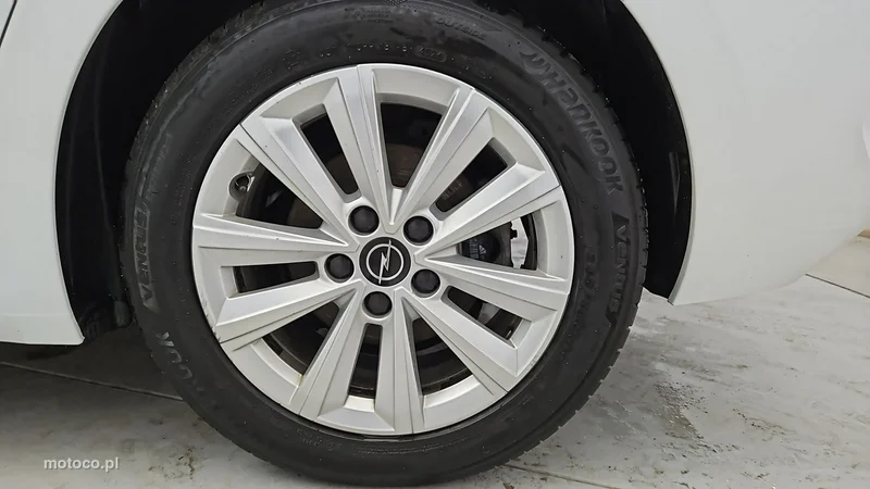 Opel Astra L 24