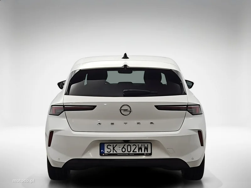 Opel Astra L 4