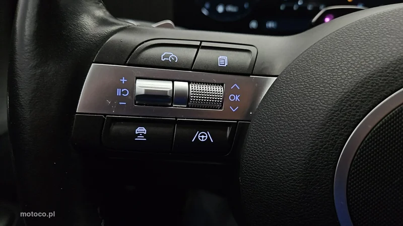 Hyundai KONA 16