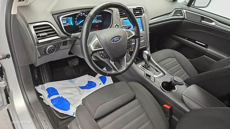 Ford Mondeo V 9