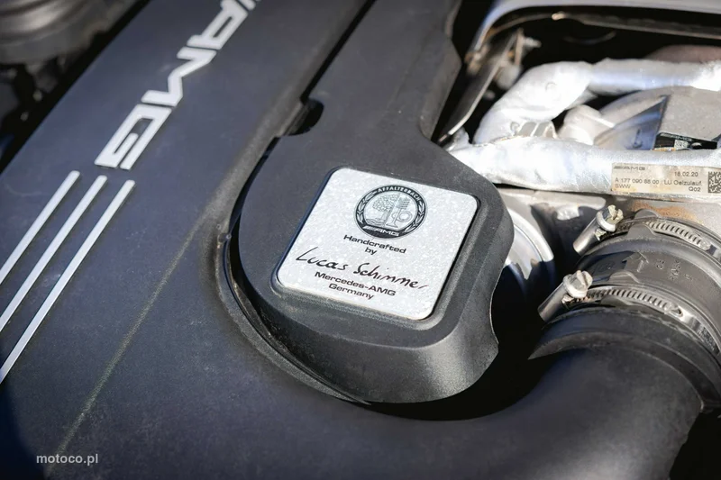 Mercedes-Benz Klasa C W205 C 63 AMG 31