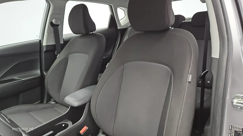 Hyundai KONA 11