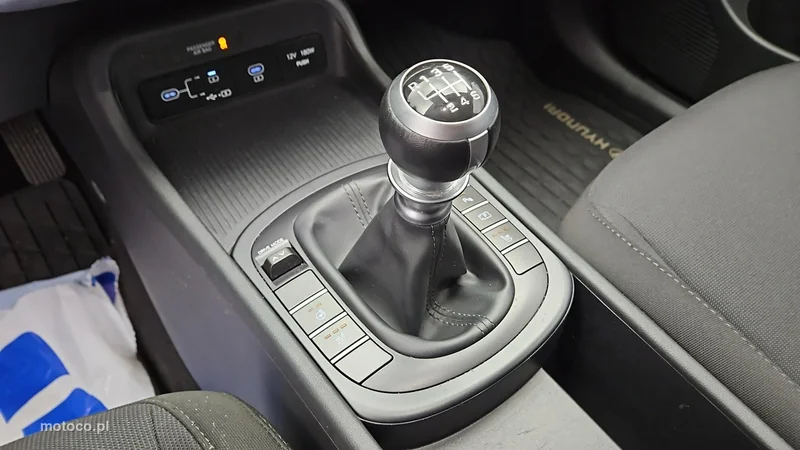 Hyundai KONA 18