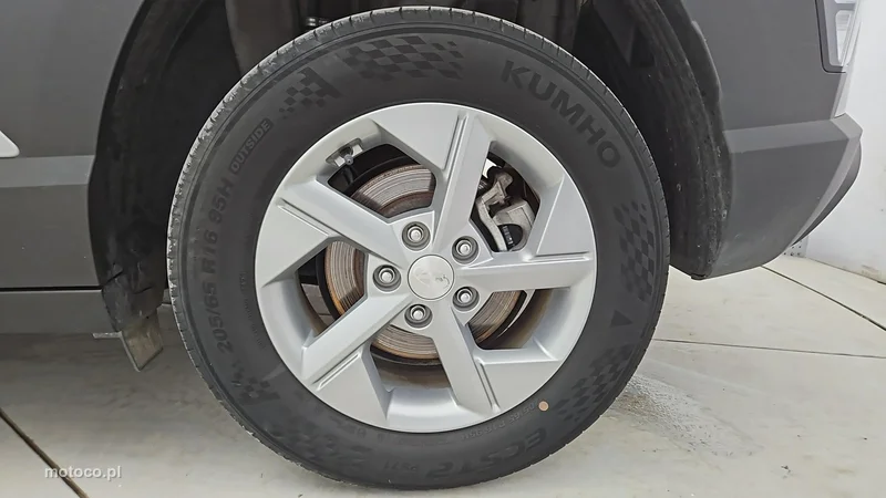 Hyundai KONA 24
