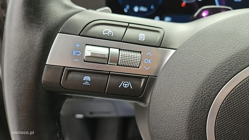 Hyundai KONA 16