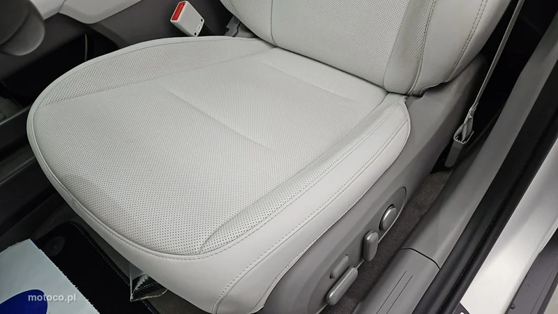 Hyundai IONIQ 6 12