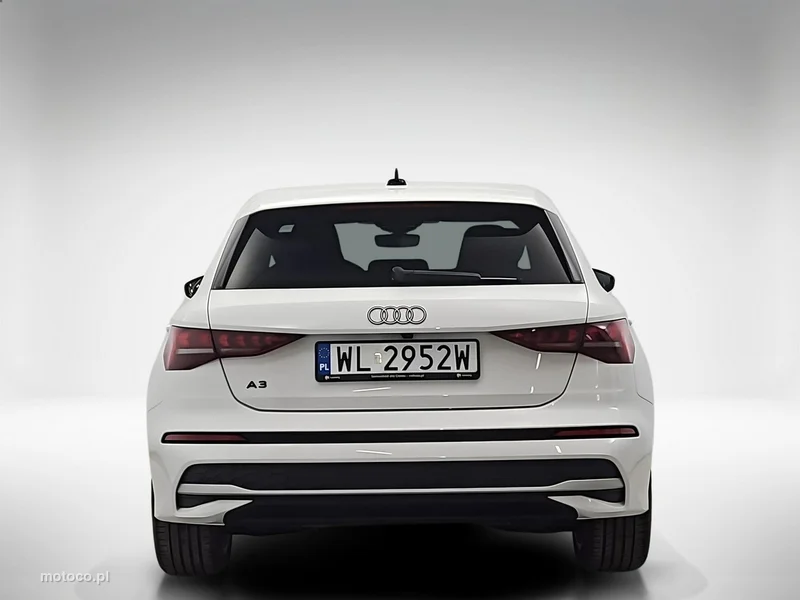 Audi A3 8Y 4