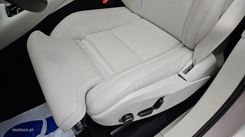 Volvo XC 90 12