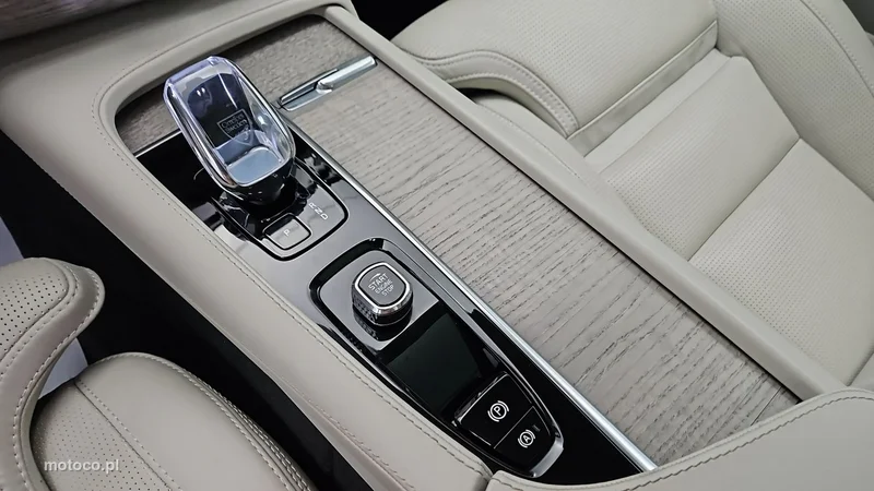 Volvo XC 90 18