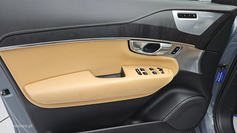 Volvo XC 90 10