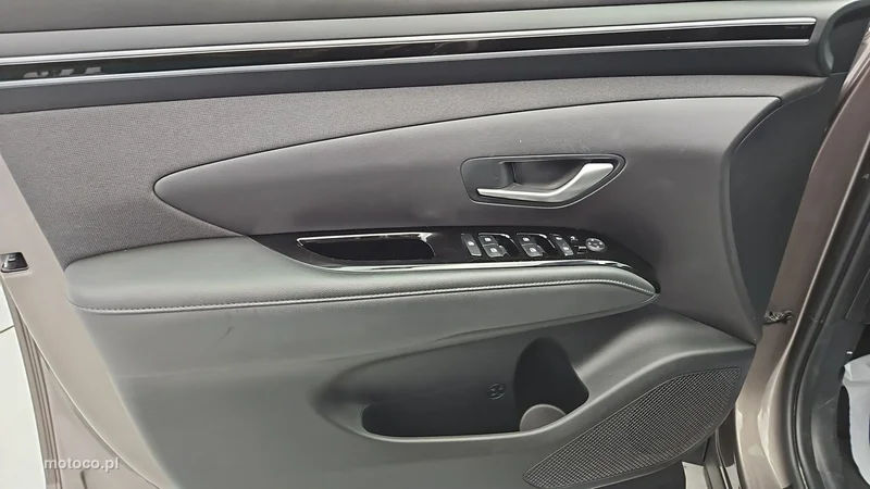 Hyundai TUCSON 10