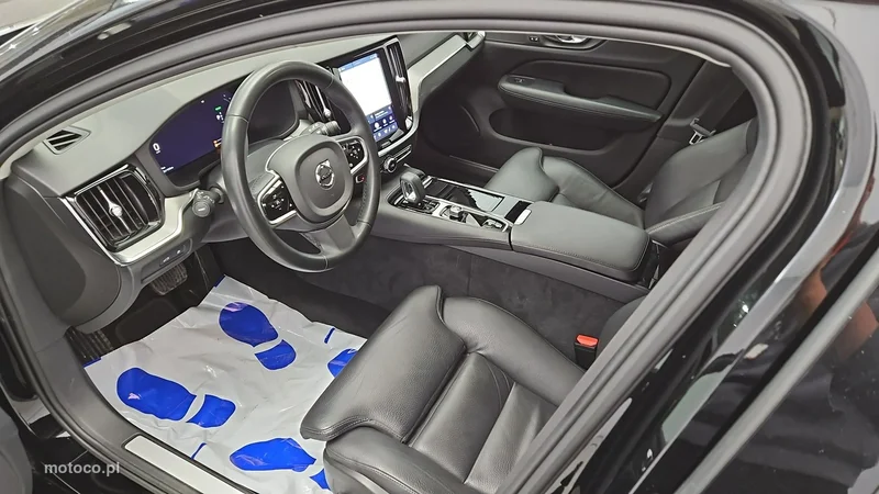 Volvo V60 9