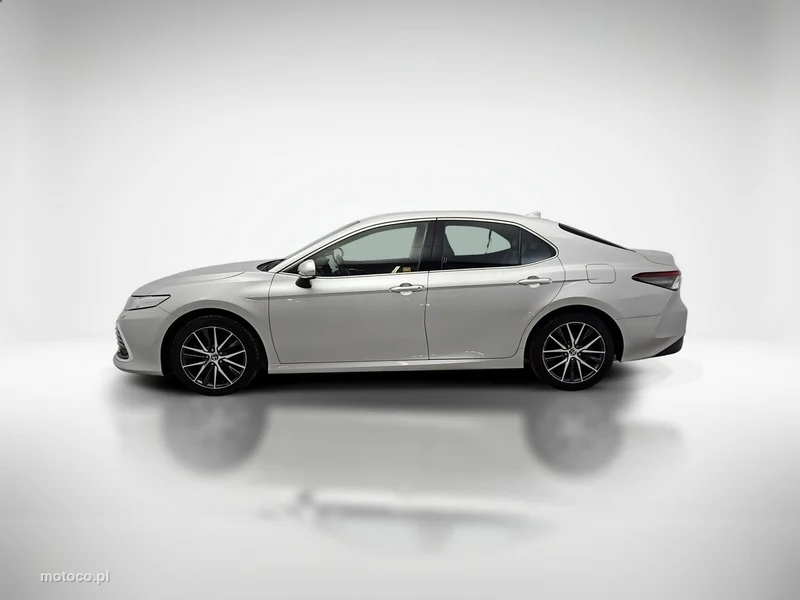 Toyota Camry XV70 2