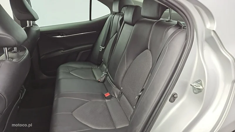 Toyota Camry XV70 22