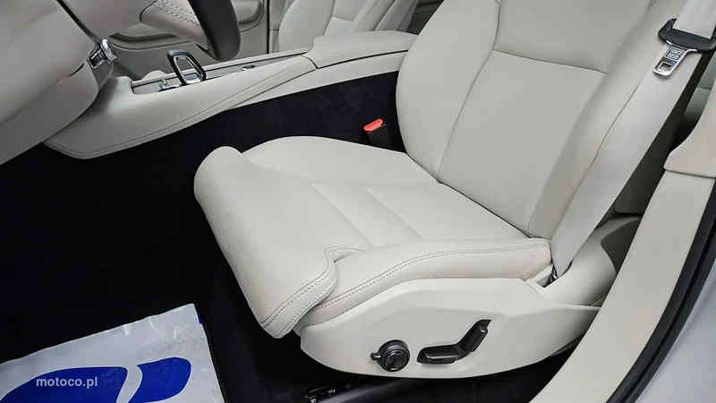 Volvo XC 90 12