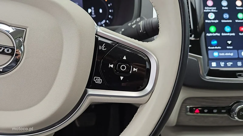 Volvo XC 90 15