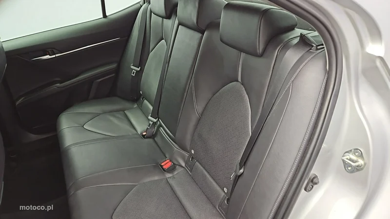 Toyota Camry XV70 22