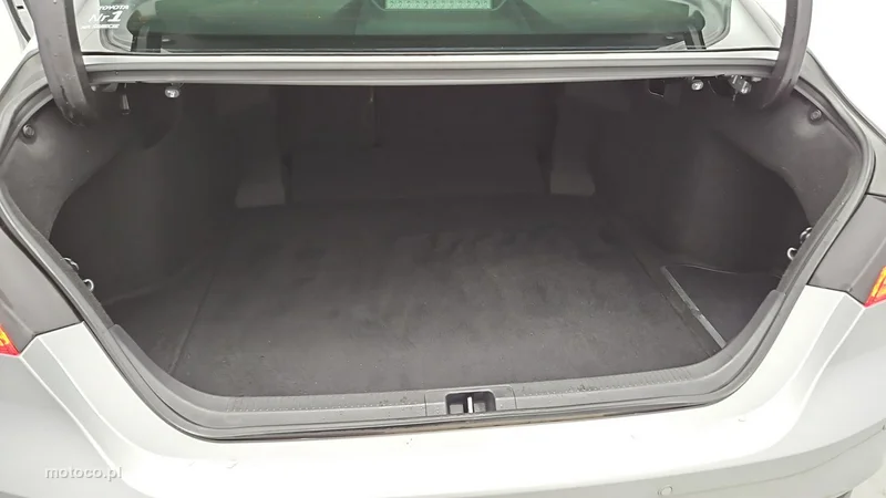Toyota Camry XV70 23