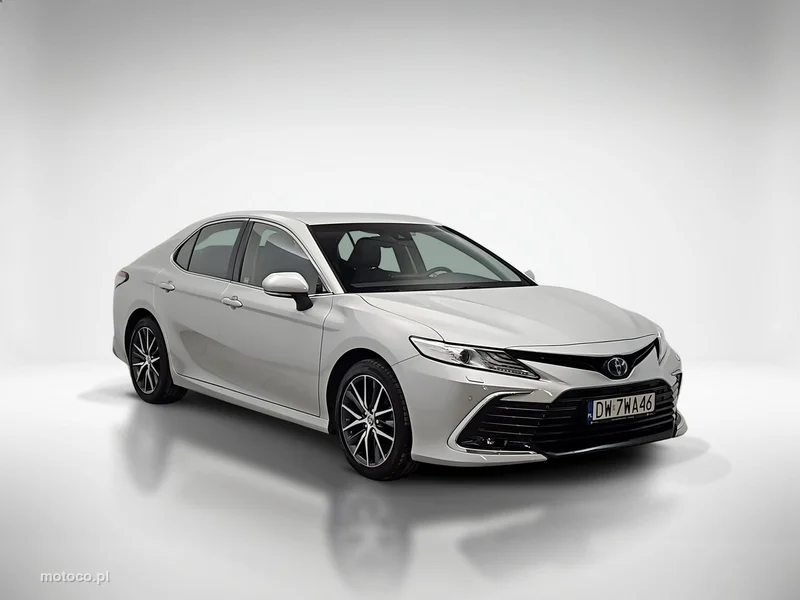 Toyota Camry XV70 7