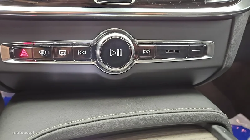 Volvo V90 Cross Country 19