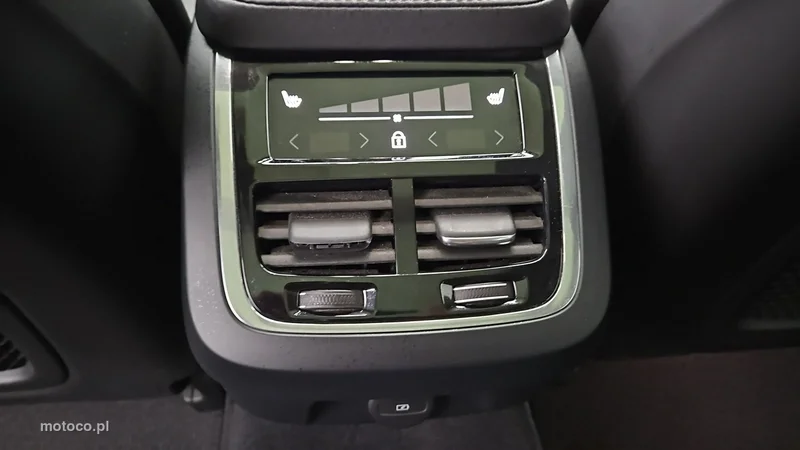 Volvo V90 Cross Country 23