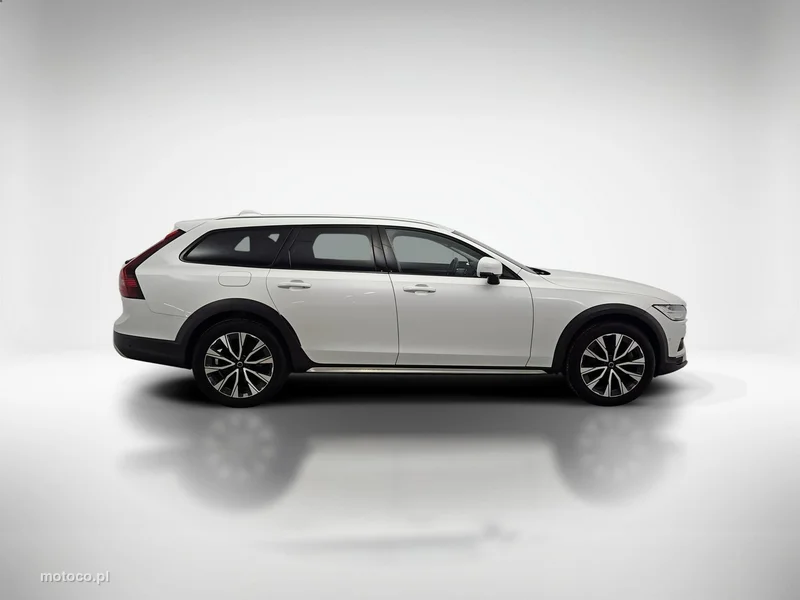 Volvo V90 Cross Country 6
