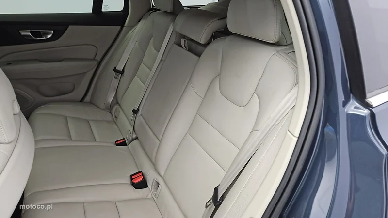 Volvo V60 22