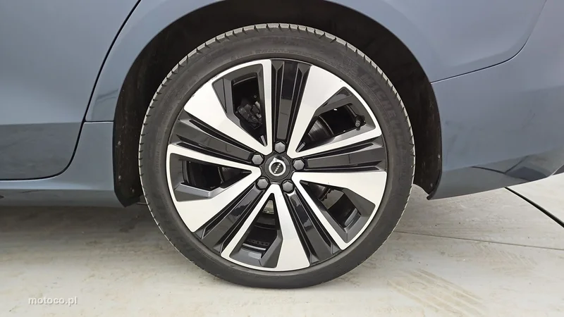 Volvo V60 25