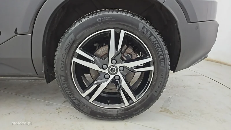 Volvo XC 40 25