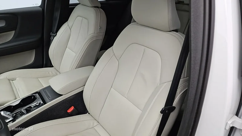 Volvo XC 40 11