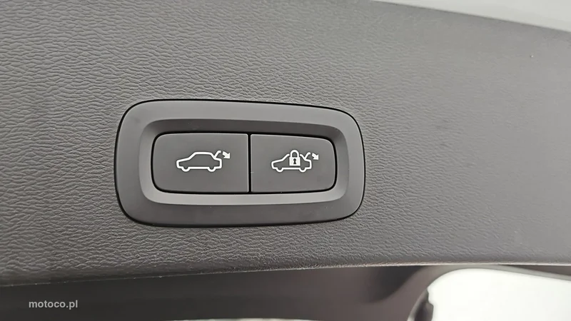 Volvo XC 40 24