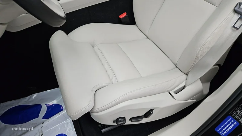 Volvo XC 60 12
