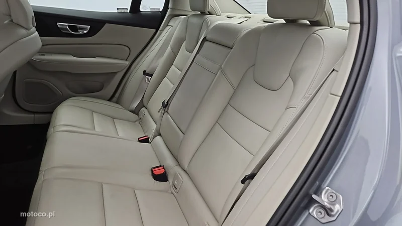Volvo S60 22