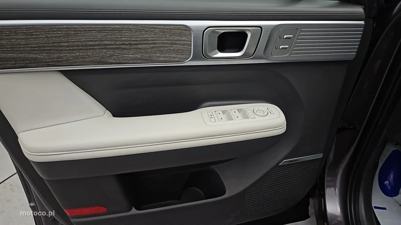 Hyundai SANTA FE 10