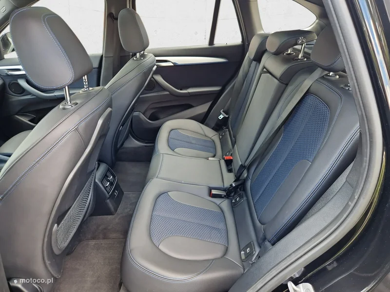 BMW X1 U11 12
