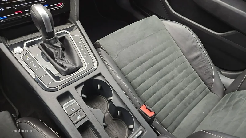 Volkswagen Passat Variant B8 18